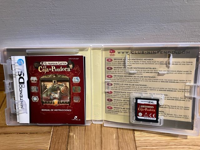 El profesor Layton y caja de Pandora. Nintendo ds