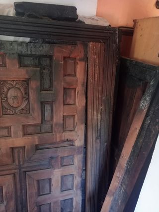 Antigua puerta siglo XIII 