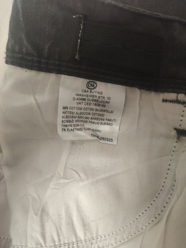 Pantalón ajustado negro