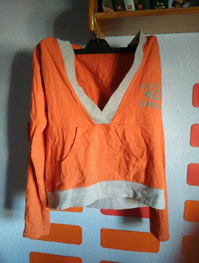 Sudadera capucha naranja