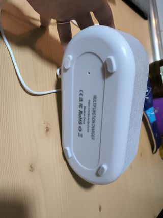 Despertador con carga inalámbrica