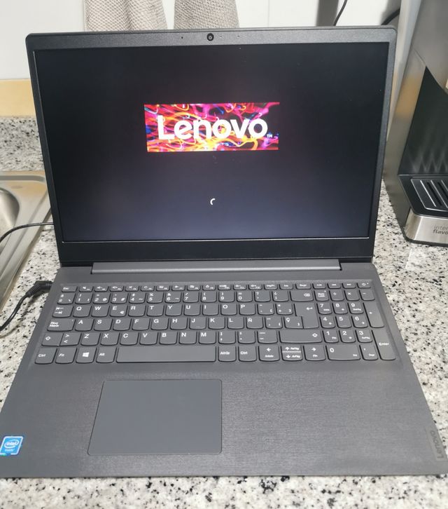 Lenovo V15-IGL 