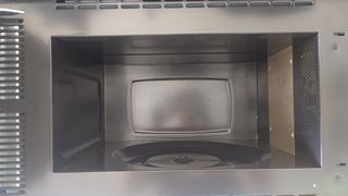 Horno microondas 
IKEA 
