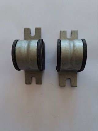 Soporte motor derecho Nissan primastar