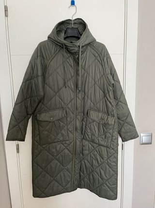 Parka verde Zara