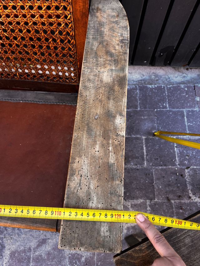 Conjunto un banco y dos sillas antiguas