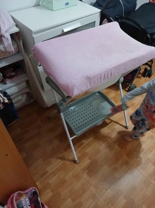 Cambiador de bebe con bañera 