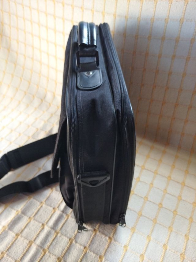 MALETÍN PARA ORDENADOR PORTÁTIL