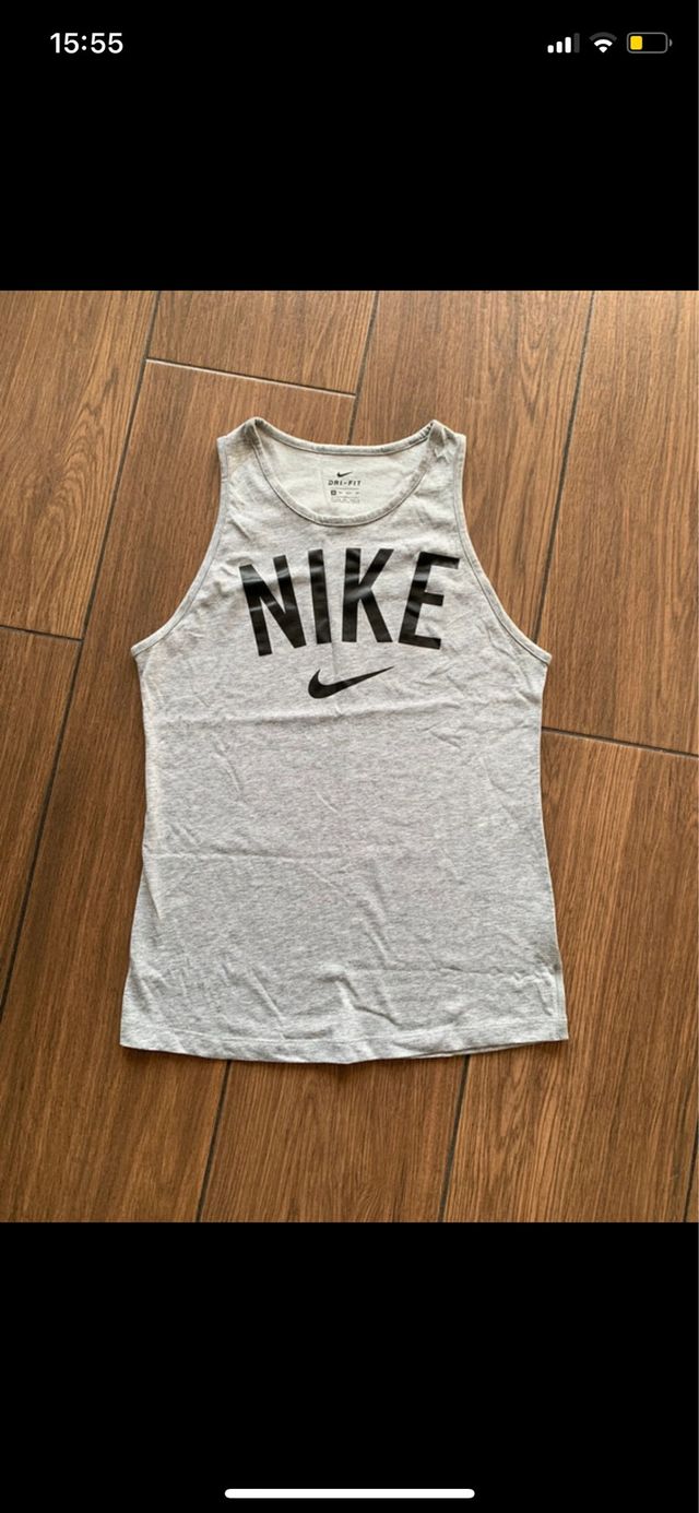 Camiseta deportiva tirantes Nike
