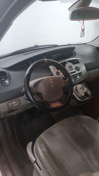 Renault  Scenic 2005