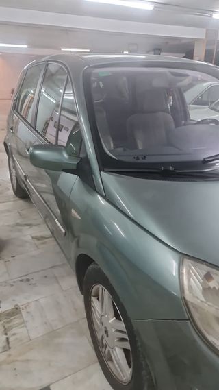 Renault  Scenic 2005