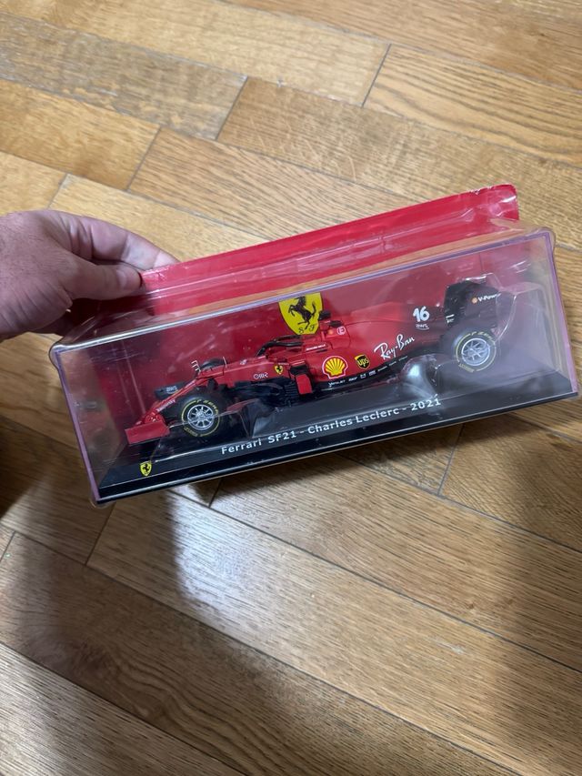 Ferrari SF21 Charles Leclerc 2021 scala 1/24