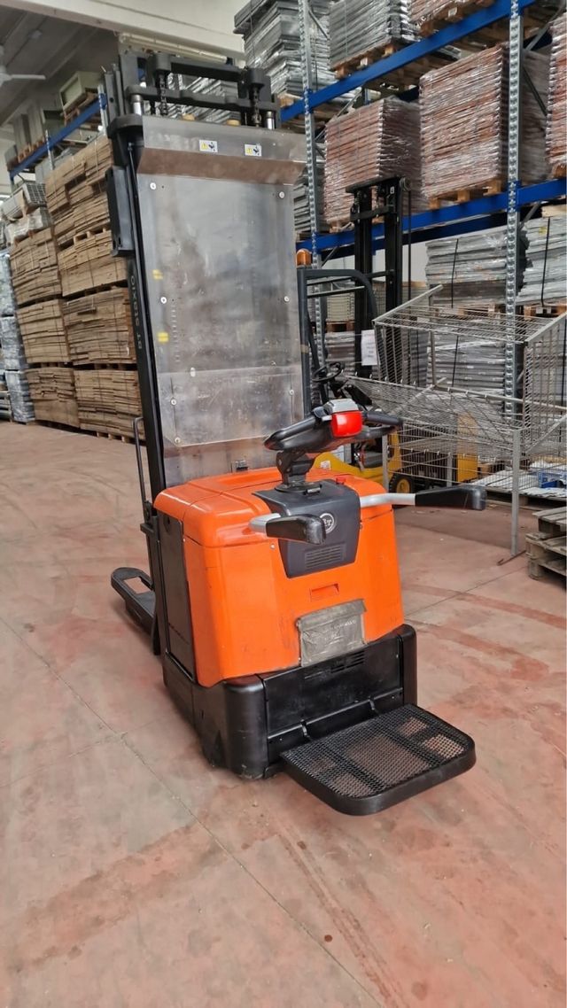 Scaffalature e sollevatori