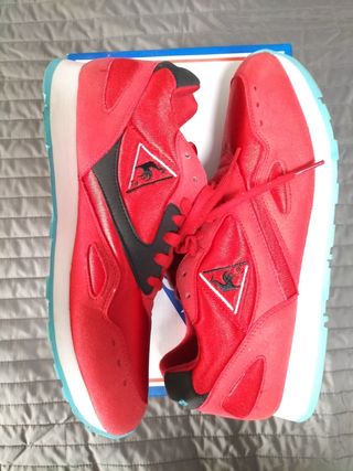 Le Coq Sportif Flash 24 Kilates y Sudadera M