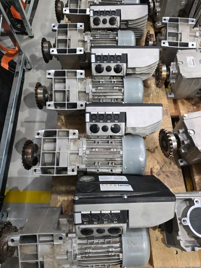 Motoreductor con variados. Trigésimo.