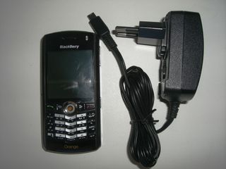 Cargador de pilas recargables IKEA
