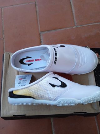 Zuecos deportivos de niño 