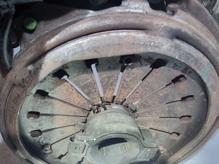 Embrague y volante bimasa iveco Daily 3.0 180cv