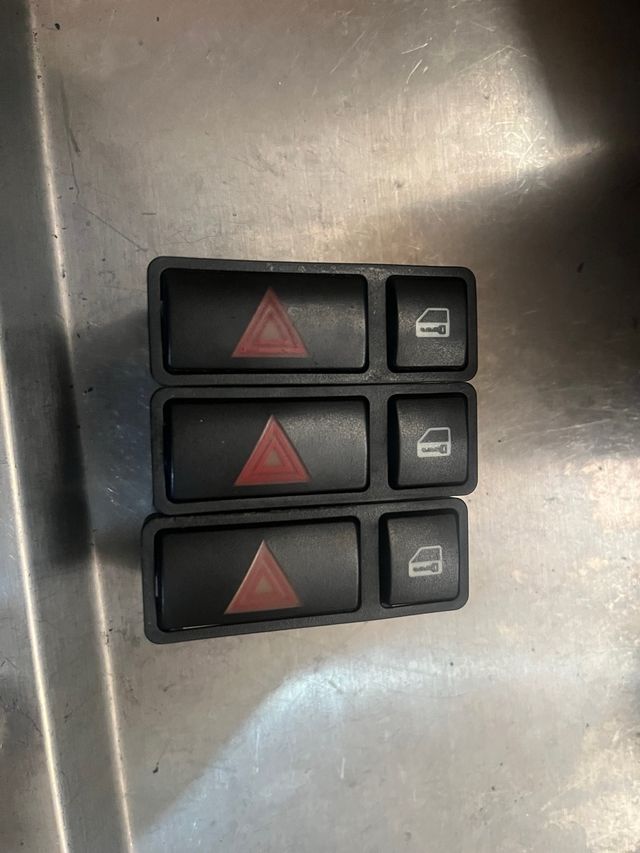 Boton emergencia bmw e46 en buen estado