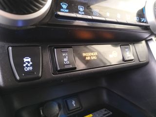 TOYOTA RAV4 220H LUXURY AWD-i