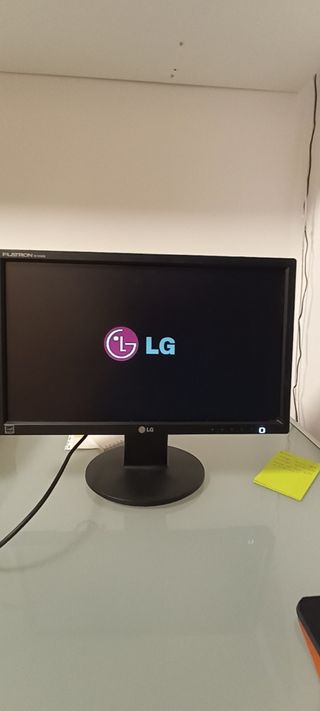 Monitor 17" LG ( no HDMI)