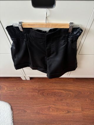 Bermudas Piel Zara