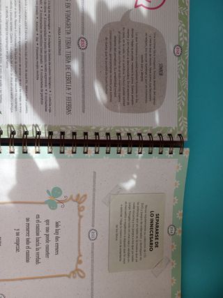 Mindfulness - Conciencia plena día a día: Útiles consejos para vivir con alegría y serenidad (Spanish Edition)