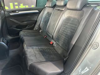 VOLKSWAGEN Passat GTE 1.4 TSI 218CV DSG