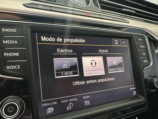 VOLKSWAGEN Passat GTE 1.4 TSI 218CV DSG