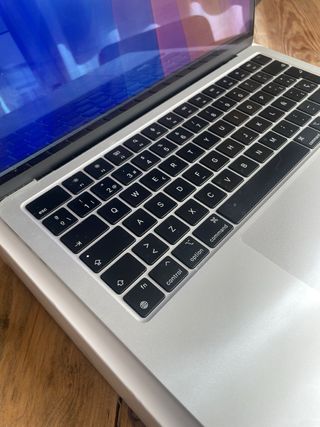 MACBOOK AIR 2022 M2