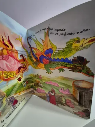 La Bella durmiente (Cuentos rosas brillantes/ Sparkling Roses Tales) (Spanish Edition)