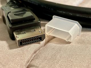 Cable de video DisplayPort 1.8m.