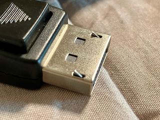 Cable de video DisplayPort 1.8m.