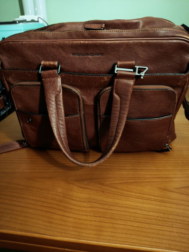 Borsa Piquadro in Pelle Marrone con Porta USB - El