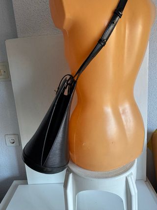 Louis Vuitton bolso Epi Cluny.j