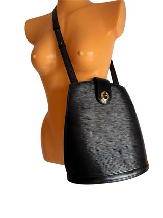 Louis Vuitton bolso Epi Cluny.j