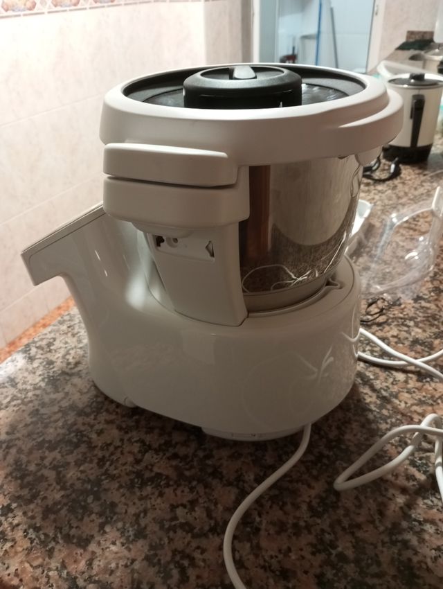 Robot Multifuncional