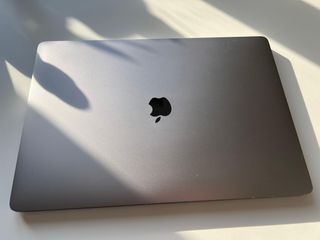Macbook pro 16”