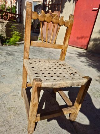 Silla para niño de madera