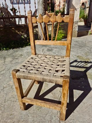 Silla para niño de madera