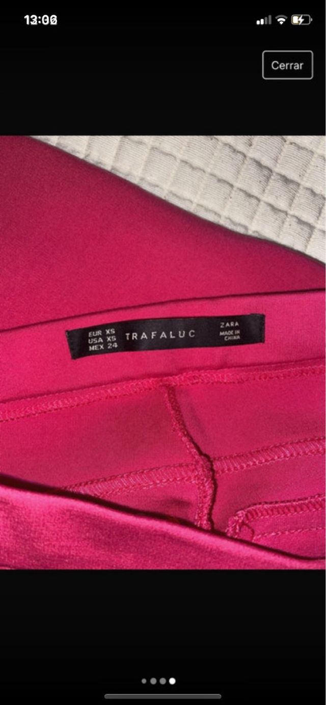 Pantalones pitillo rosas fucsia