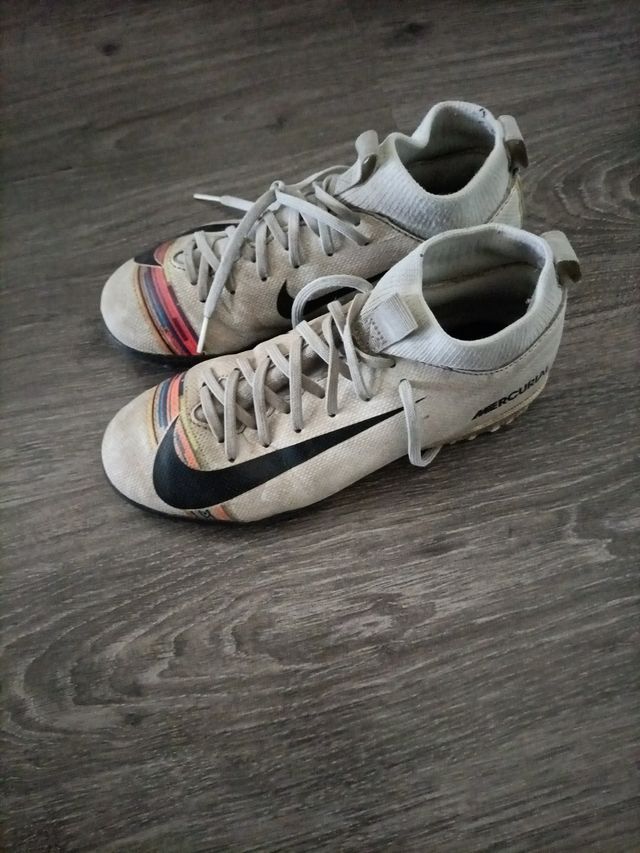 Deportivas de futbol niño