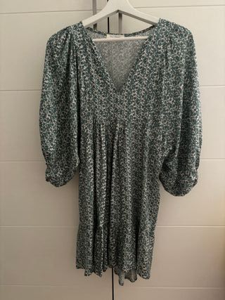 vestido estampado de flores
