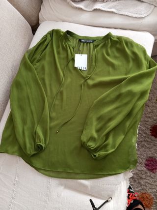 Blusa de gasa zara
