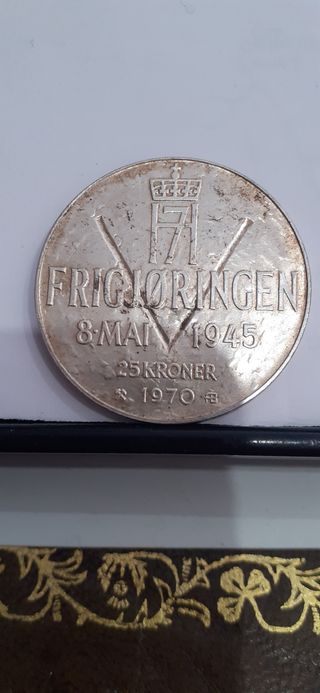 Moneda de plata noruega de 25 coronas año 1970