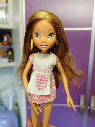 Flora winx club barbie disney mattel princesa hada