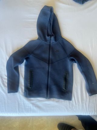 CHANDAL NIKE TECH MARINO TALLA L niño