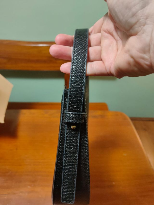 Borsa a spalla nera Carpisa - Elegante e pratica