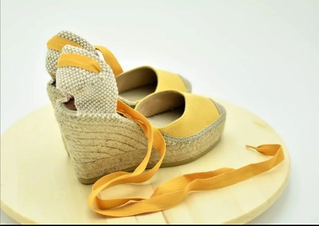 Alpargatas mujer con cintas