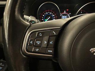Jaguar XF   2.0D 132kW 180CV Prestige Auto 